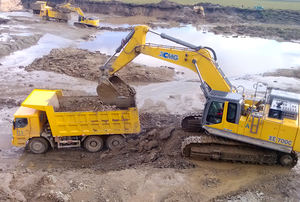 รถบรรทุกเหมือง XCM G TFW211 6X4 ของจีน ขนาด 85 ตัน พร้อมแท่นวางแบบออฟเซ็ต ราคาขาย - Product Image 2