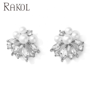 RAKOL EP5564 Joyería de Moda Coreana, Aretes de Perlas con Circonita Cúbica Chapados en Oro y Plata para Mujer 2023 - Product Image 2