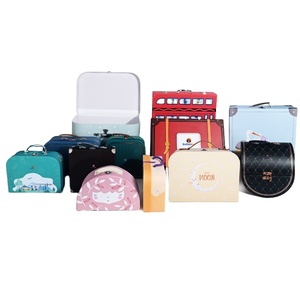 Valise Cadeau Personnalisée pour Enfants avec Matériaux Recyclés et Doublure en Mousse, Emballage Souvenir Portable Écologique - Product Image 5