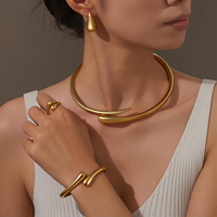 Parure de bijoux en alliage doré pour femme, 4 pièces, inaltérable, collier et boucles d'oreilles minimalistes en forme de goutte, cadeau pour mariage et fête