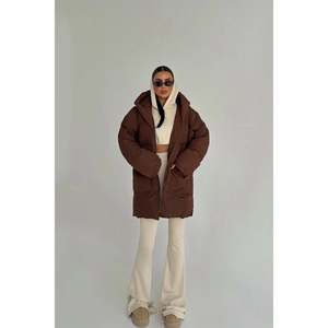 Blouson matelassé marron automne-hiver style bomber avec logo personnalisé, léger, doublure en spandex, nylon, cuir, polyester, coton - Product Image 3