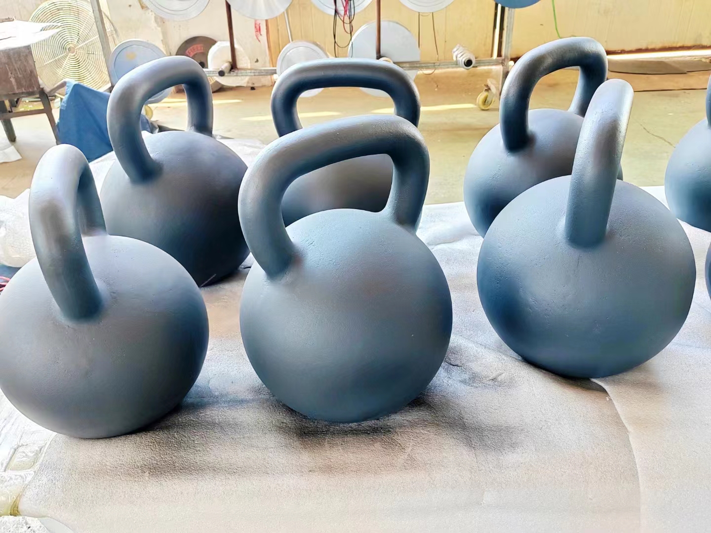 重量鋳鉄ケトルベル56kg 80kg 100kg 108kgジムフィットネス