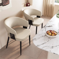 Chaise de salle à manger moderne en cuir PU avec pieds en métal-Mobilier de bureau et de salle à manger confortable, imperméable et écologique