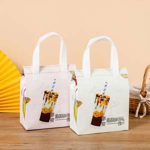 ถุงเก็บความเย็นแบบใช้แล้วทิ้งสำหรับใส่อาหารกลางวัน ขนมปัง เค้ก  แบบมีหูหิ้ว  ผลิตจากวัสดุ PP ไม่ถักทอ  ปิดผนึกด้วยคลื่นอัลตราโซนิก  แบบกำหนดเองได้ - Product Image 3