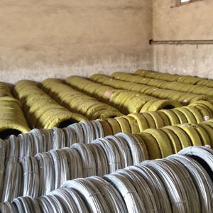 Fil galvanisé, fil <span class=keywords><strong>GI</strong></span> galvanisé à chaud, disponible en spécifications 10, 12, 14, 16, 18, 20, disponible en tant que fil de clôture galvanisé - Product Image 4