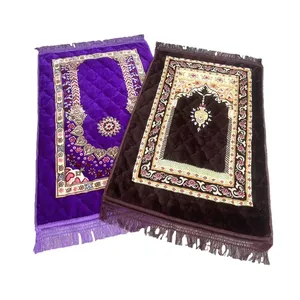 Non-slip Wholesale Soft Prayer Mat For Muslim Customized Thick Whool Spinning Plush Blanket For Adults