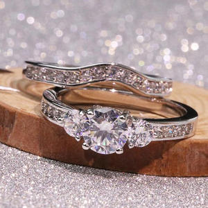 Juego de Joyería Nupcial F749, Oro Sólido de 18K, Zirconia Redonda con Corte Brillante, Anillos de Boda para Mujer - Product Image 6