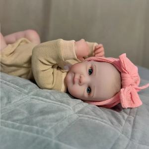 La última muñeca bebé de simulación Bettie con mono rosa de 18 pulgadas para 2026 es un lindo juguete de regalo navideño para niños. - Product Image 3