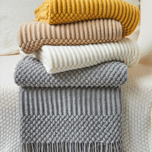 Grandes couvertures en tricot décoratives en acrylique confortables pour canapé, lit, voyage et salon - Toutes saisons - Product Image 1