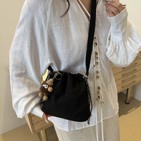 Sac à bandoulière sport léger à fermeture simple, décontracté, grande capacité, pour femme, en nylon et polyester, plissé, tendance, type seau
