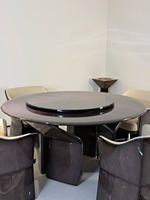 Natürlicher Holzfurnier Glänzend Lackierter 360 Grad Drehbarer 4-Sitzer Runder Esstisch für Zuhause und Villa