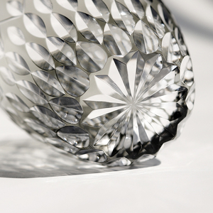 Gobelet <span class=keywords><strong>à</strong></span> cocktail en verre de cristal gris Edo Kiriko de 300ml verre <span class=keywords><strong>à</strong></span> whisky de forme ronde losange taillé <span class=keywords><strong>à</strong></span> la main et conception de <span class=keywords><strong>tonnerre</strong></span> lointain - Product Image 3