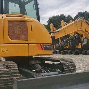 Pour excavatrice sur chenilles Cummins 9055F de 5,9 tonnes, hydraulique, avec boîte de vitesses et pompe haute performance - Product Image 1