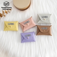 Pochette à bijoux personnalisée avec logo, sac à bijoux en cuir PU multicolore avec bouton, sac de rangement pour collier, boucles d'oreilles, bracelet