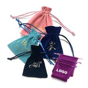 ถุงกำมะหยี่พิมพ์ลายตามสั่งขายส่งสำหรับใส่เครื่องประดับ สร้อยข้อมือ สร้อยคอ พร้อมโลโก้ส่วนตัว - Product Image 5