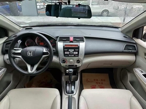 ขายส่งรถยนต์มือสอง ฮอนด้า ซิตี้ ปี 2011 เครื่องยนต์ 1.5 ลิตร เกียร์อัตโนมัติ รุ่นซันรูฟ เหมาะสำหรับรถแท็กซี่ โรงเรียนสอนขับรถ และบริการรับจ้างรถผ่านแอพ - Product Image 6