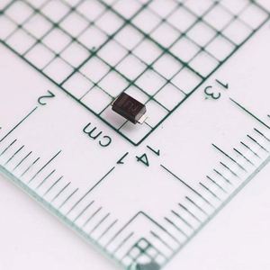 brand-new original DFR1J SOD-123FL Diodes Fast Recovery Diodes 1A 1.3V 600V 250ns - Product Image 1
