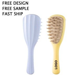 Brosse à cheveux en silicone avec logo personnalisé, à poils épais et manche long, pour massage du cuir chevelu et nettoyage à domicile - Product Image 1