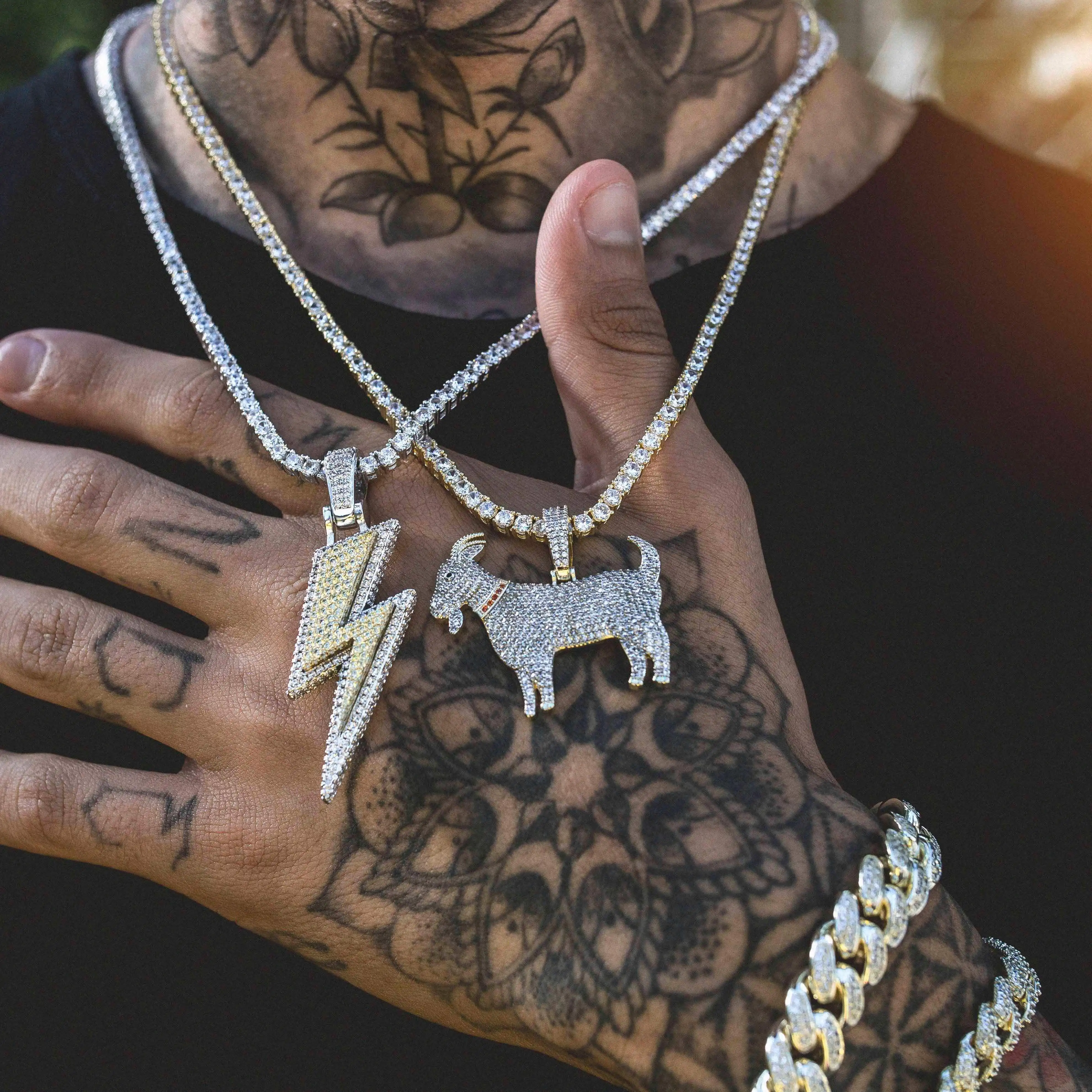 Hip Hop Iced out 18K Gold Plated Copper AAA+ CZ Stone Goat Lightning Animals Pendants Necklace