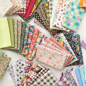 5 pièces/sac 50X50cm petits faisceaux de flore <span class=keywords><strong>tissu</strong></span> de coton Fat Quarter pour bricolage - Product Image 1