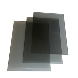 <span class=keywords><strong>Verre</strong></span> teinté gris clair/foncé bleu/vert/bronze <span class=keywords><strong>Verre</strong></span> flotté teinté <span class=keywords><strong>Verre</strong></span> trempé pour la décoration de salles de bain Utilisation industrielle solaire - Product Image 4