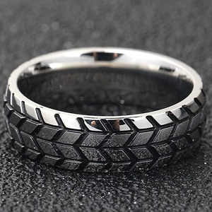 Véritable U Bijoux 6mm Vintage Style Rainuré Roue Pneu Biker Anneaux pour Garçon Anneau Élégant en Acier Inoxydable Bijoux De Mode Anneaux - Product Image 4