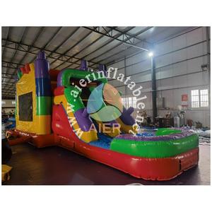 Château gonflable coloré et amusant pour fêtes, avec toboggan intégré - Product Image 2
