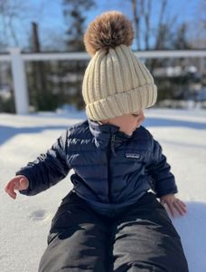 Chapeau d'hiver pour enfants avec logo personnalisé, bonnet en tricot pour tout-petits avec pompons en fausse fourrure pour bébés filles et garçons, cadeau promotionnel - Product Image 3