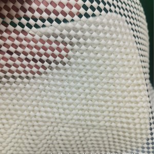 Mantel de PVC Impermeable y Resistente al Aceite con Patrón Geométrico en Relieve, Personalizable para Uso Doméstico - Product Image 2