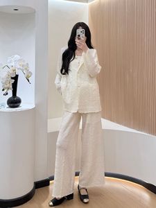 Completo Miyake Plissettato da Donna: <span class=keywords><strong>Blazer</strong></span> Ampio e Pantaloni a Gamba Larga, Ricamato, Effetto Snellente, Drappeggiato, Sensazione di Alta Qualità, Tinta Unita, Casual, in Poliestere, Lungo - Product Image 4