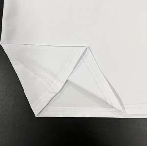 Camiseta Personalizada Orgánica con Impresión Digital DTG, Estampado en Serigrafía, Sublimación, Corte Holgado, Algodón Peinado Puro para Hombre - Product Image 3