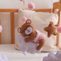 Mobile de berceau transfrontalier de style nordique pour enfants, ours en feutre fait main avec clochette, sans assemblage requis, son et lumière