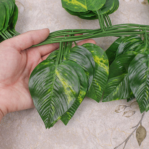 Lierre artificiel Hua Qianyun 200cm+ Feuilles vertes en soie Décoration de mariage et de maison - Product Image 1