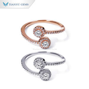 Anillo de Plata con Doble Piedra de Moissanita Trenzada Delicada Tianyu, 2 Colores, Regalo Ideal para Aniversario y Cumpleaños para Ella - Product Image 2