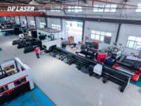 Machine de découpe laser à fibre CNC à trois mandrins pour tuyaux métalliques, compatible AI/PLT, composants HIWIN, haute productivité