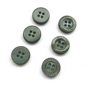 Bottoni per camicia in resina effetto perla di alta gamma con logo personalizzato, 4 fori - Product Image 5