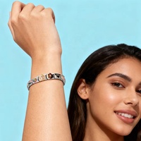 Abalorio italiano personalizado con foto, logotipo o texto, compatible con pulseras de acero inoxidable de 9 mm, ideal para hacer joyería DIY al por mayor.