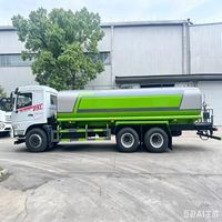 Les camions-citernes Dongfeng sont utilisés pour le nettoyage des routes, l'irrigation des jardins et le lavage des routes.
