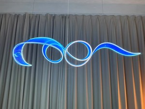 Lámpara de arañ<span class=keywords><strong>a</strong></span> LED de <span class=keywords><strong>metacrilato</strong></span> de polimetilo lineal (PMMA) sobre Isla de cocina moderna para uso residencial - Product Image 4