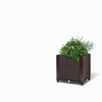 Bac à plantes surélevé en rotin tressé profond et mobile 40x40x43cm, en PP épais avec roues, respirant pour la maison