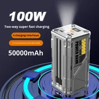 Banque d'alimentation 100W 50000mAh en gros, charge rapide pour mobile et ordinateur portable, prise en charge PD, affichage LED, charge d'urgence en extérieur