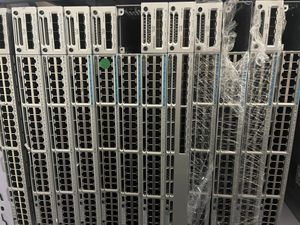 สวิตช์ข้อมูลกิกะบิต 48 พอร์ต รุ่น Network Expansion C9200L-48T-4X-E ระดับองค์กร ชั้น 3 แบบจัดการได้ พร้อมพอร์ตอัปลิงค์ 4x10G จำนวน 48 พอร์ต - Product Image 5