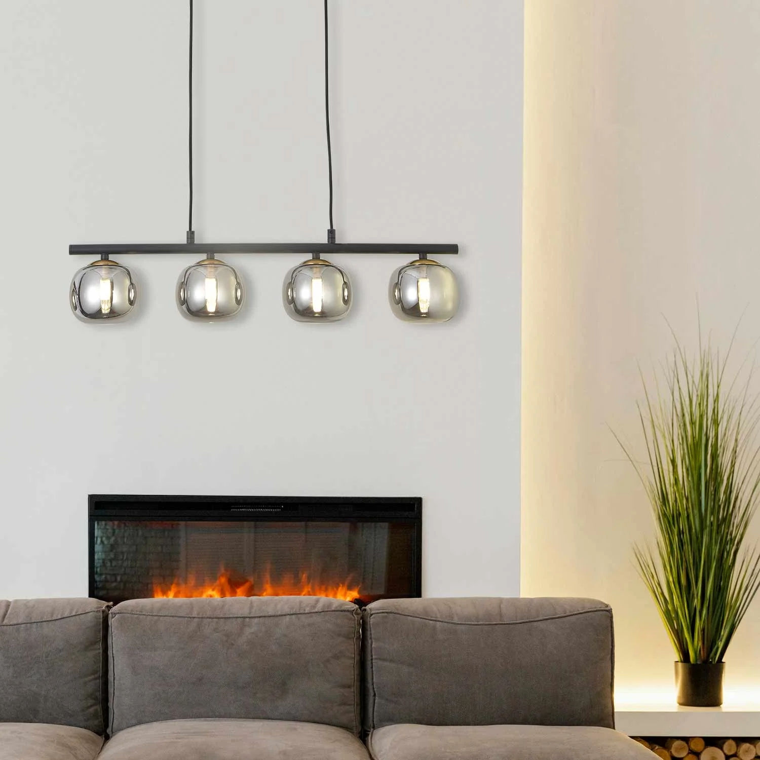 นกยูง/ดำและรมควันสีขาว