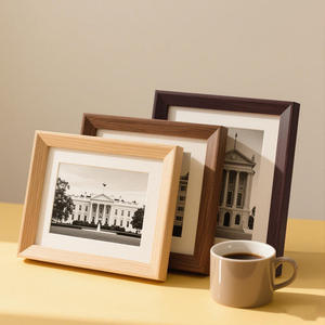 Lot de 3 cadres photo en bois massif, tailles variées 5x7 et 8x10, pour table ou mur, vente en gros, approvisionnement direct usine - Product Image 1