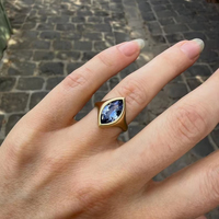 Good Century 14K Gelbgold Marquise-Schliff Blauer Labor-Diamant in Zargenfassung Massiver Signet-Ring Kühnes Statement Skulpturales Vintage-Design