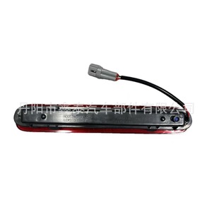ไฟเบรกดวงที่สามโตโยต้า ไฮลักซ์ วีโก้ สีแดง ไฟท้ายอเนกประสงค์ รุ่นปี 05-12 XT - Product Image 2