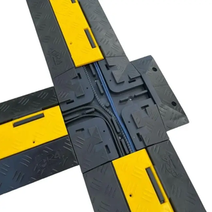 Protections de câbles, équipement de sécurité routière, protection de câbles pour véhicules lourds avec 1 et 2 canaux - Product Image 4