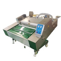 Machine d'emballage sous vide en continu pour fruits de mer poisson saumon tilapia steak boeuf bande transporteuse machine d'emballage sous vide