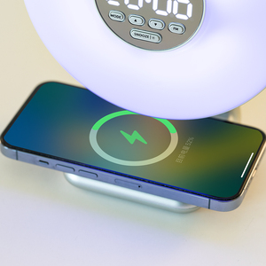 <span class=keywords><strong>Sveglia</strong></span> LED con Suoni della Natura, Radio FM e Caricatore Wireless, con Funzione Alba e Tramonto - Product Image 3