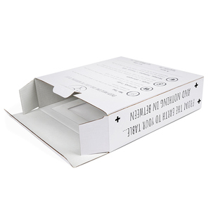 Bán Buôn Tùy Chỉnh Có Thể Tái Chế Trắng Các Tông Sóng Hộp Nhỏ PVC Cửa Sổ Thanh Lịch Bé Giày Hộp Quà Tặng Dập Nổi Vớ Lông - Product Image 5